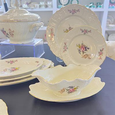 Bernadotte Czech Republic Eternal 77 Piece Dinner Set Gold