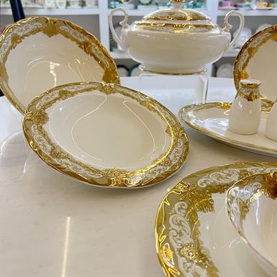 Queens of England Jasmine 61 Parça 12 Kişilik Porselen Yemek Takımı