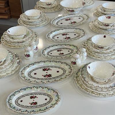 Royking Adel 60 Piece Dinner Set