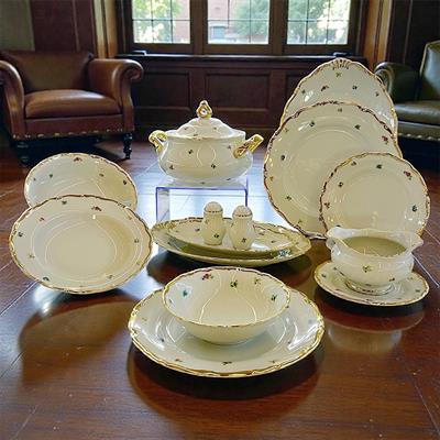 Thun Ophelia Çekoslavak 77 Parça Yemek Takımı Gold