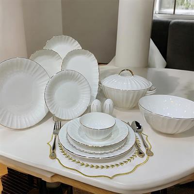 Winterbach 58 Piece Dinner Set for 12 People - Gold