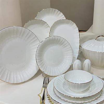 Winterbach 58 Piece Dinner Set for 12 People - Gold