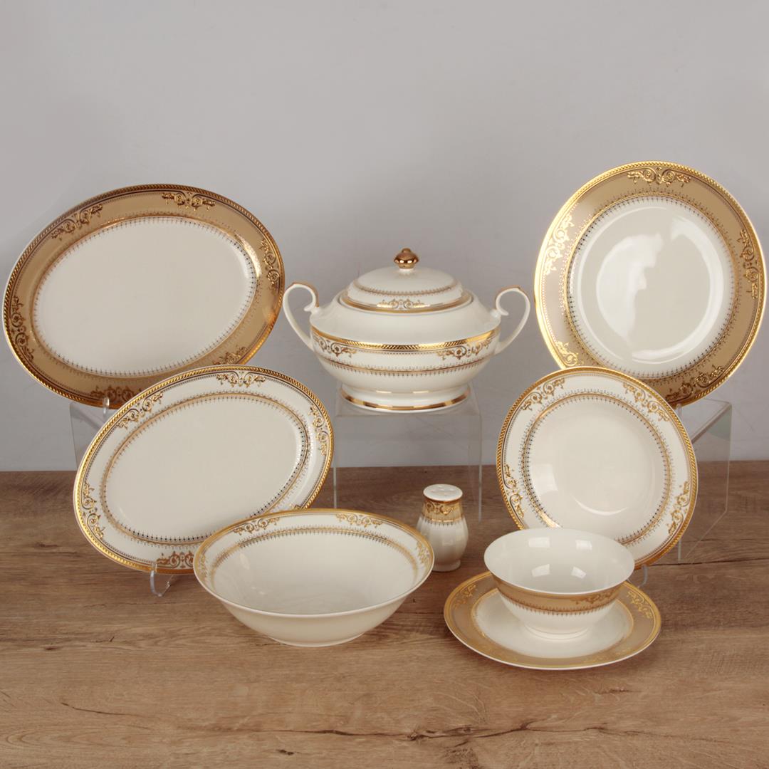 Royking Teressa 61 Piece Porcelain Dinner Set for 12 People