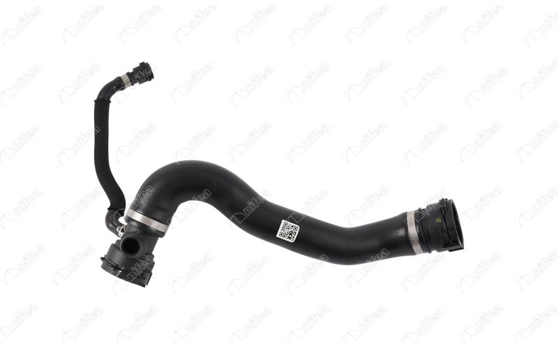 BMW N57 F07 F10 F11 F01 F02 Radyatör Üst Hortumu NIFEA