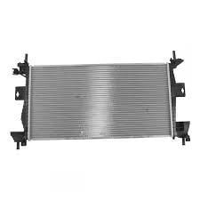 Ford Focus III C Max Motor Su Radyatörü VALEO