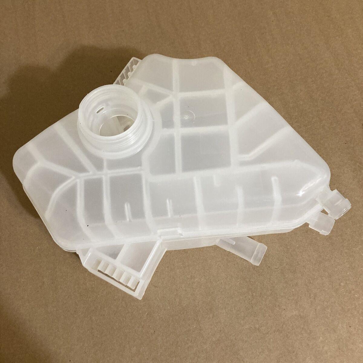 Ford Fiesta Radyatör Yedek Su Deposu 2 Çıkış Ford Otosan 2002-