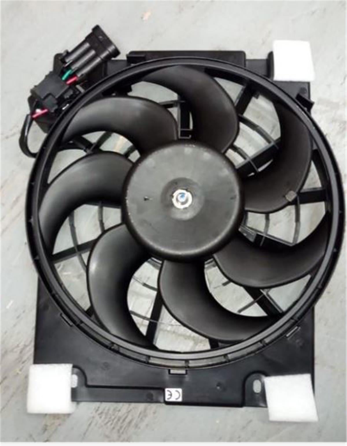 Klıma Fan Motoru Ve Davlumbazı ( Opel Astra G )