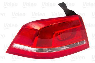 Volkswagen Passat B7 Stop Dış Sol 3Ae945095c-3Ae945095f