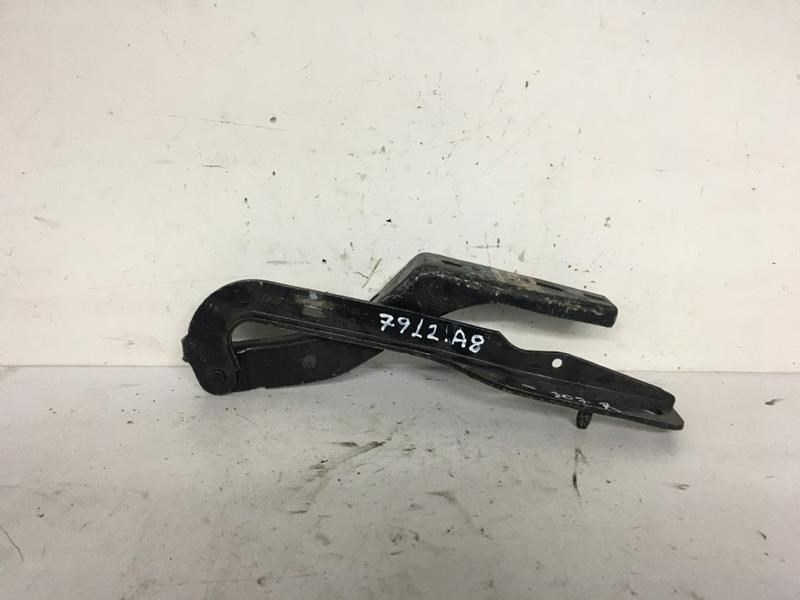Peugeot 307 Kaput Menteşesi Sağ PSA