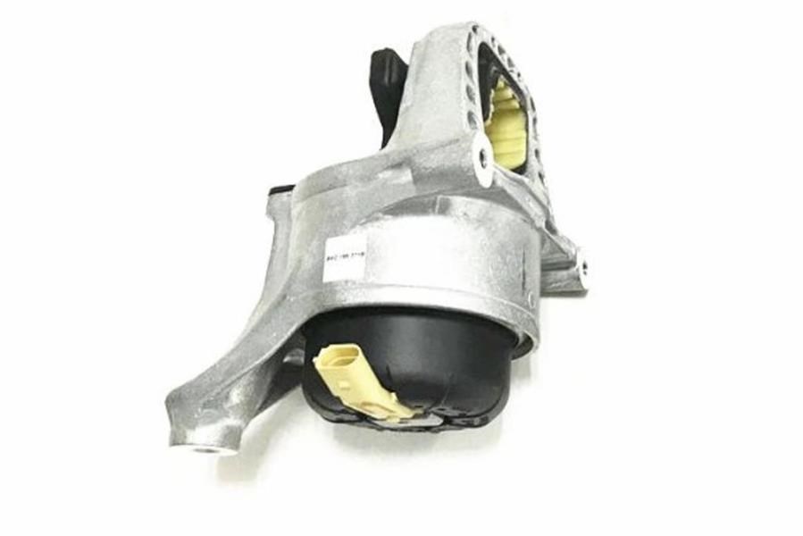 Audi A4 Sol Motor Takozu KAUTEK