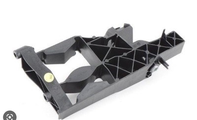 Audi A6 Far Alt Braketi Sağ GKL