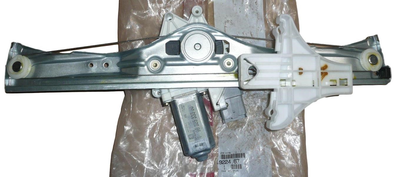 Citroen C5 Arka Kapı Cam Krikosu Sağ PSA