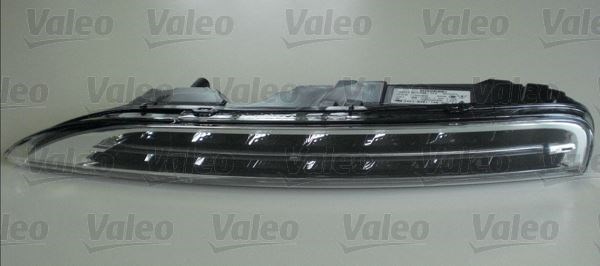 Porsche Cayenne Sol Sinyal Lambası Gündüz Işığı Özelliği VALEO