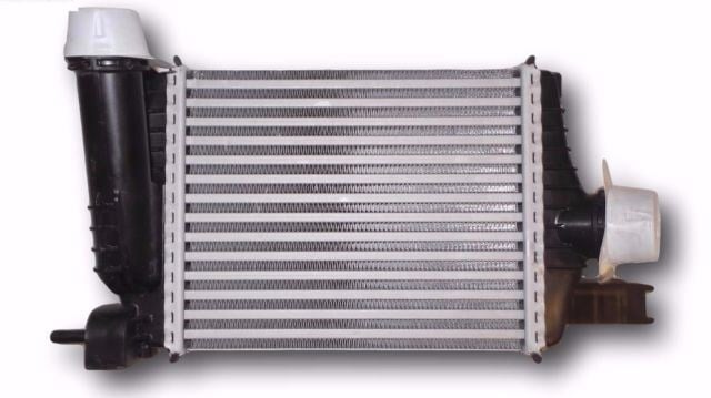 Renault Clio 4 Turbo Radyatörü Intercooler 0.9TCe 1.2TCe 1.5dCi MY