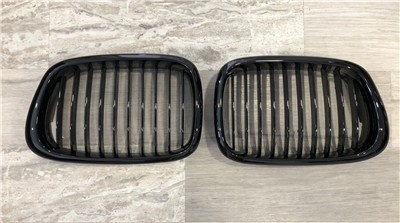 BMW E39 Ön Panjur Böbrek Parlak Siyah Set PRO-A