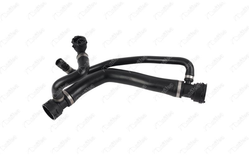 BMW E60 E61 E63 E64 N62N Üst Radyatör Hortumu NIFEA