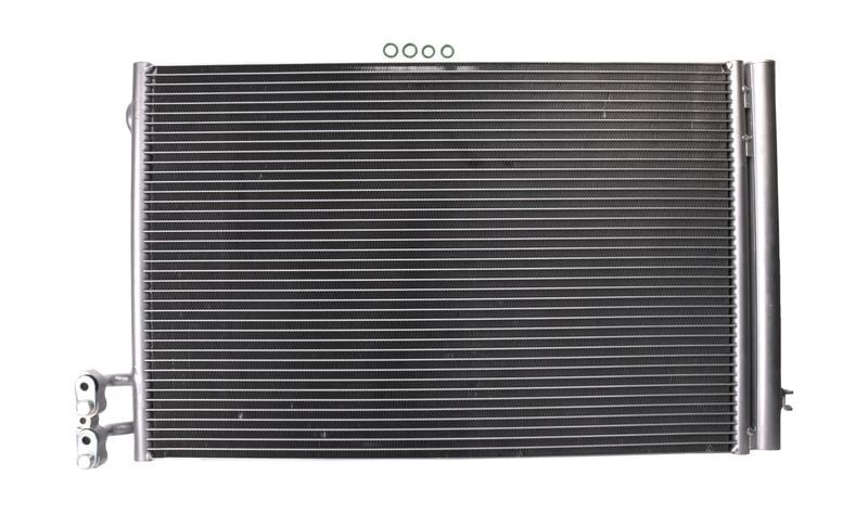 BMW E81 E82 E87 E88 E90 E91 E92 E93 E84 E89 Klima Radyatörü BOSCH
