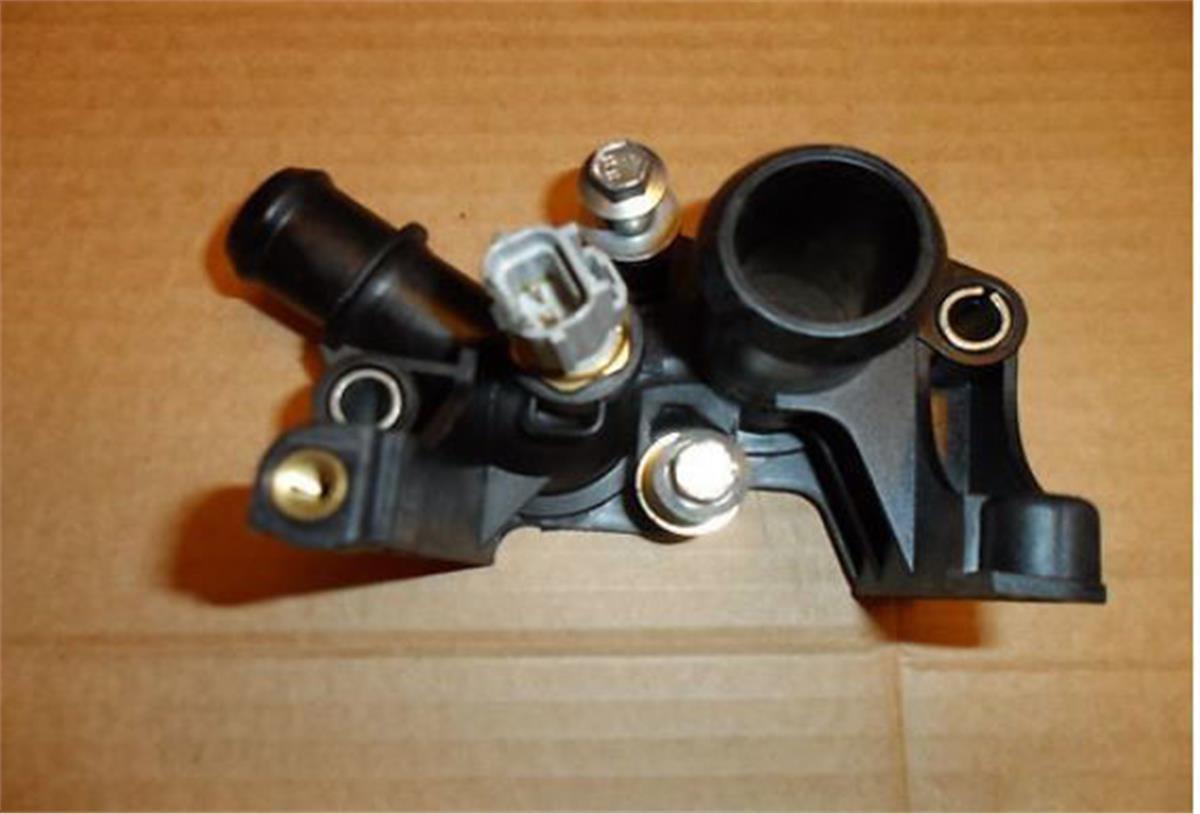 Ford Focus C-Max Mondeo Termostat Kapağı Bsg 1.6 Ti (01->) 7M5g 8K556 Ac