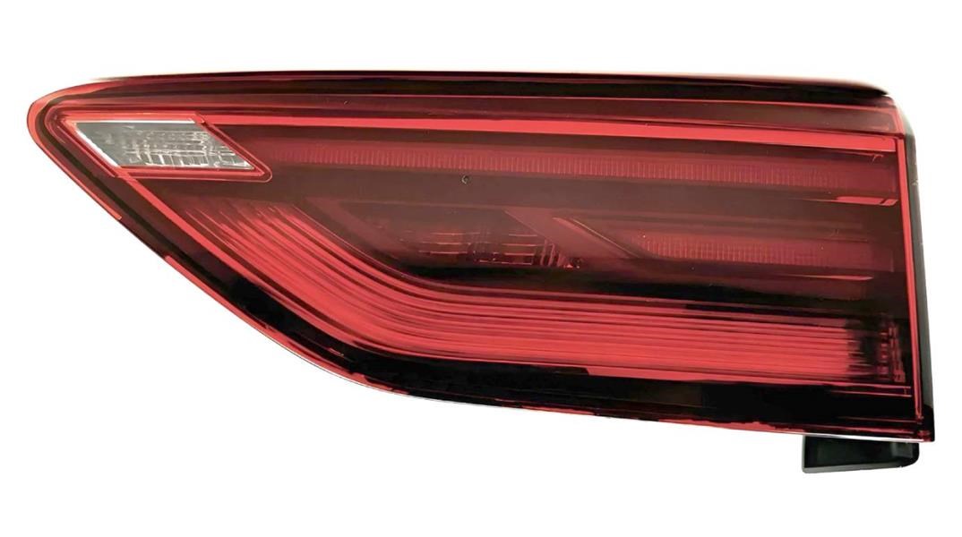 Volkswagen Golf 8 Arka Sağ İç Stop Lambası 2020- TYC