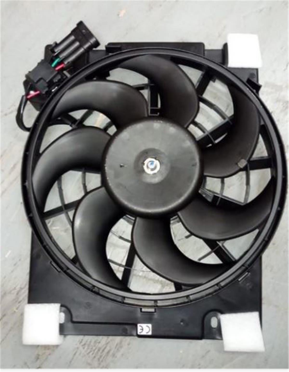 Klıma Fan Motoru Ve Davlumbazı ( Opel Astra G )
