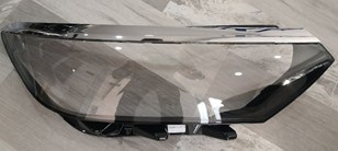 Volkswagen Passat B8 Far Camı ve Üst Kromu Birlikte Sol PRO-A