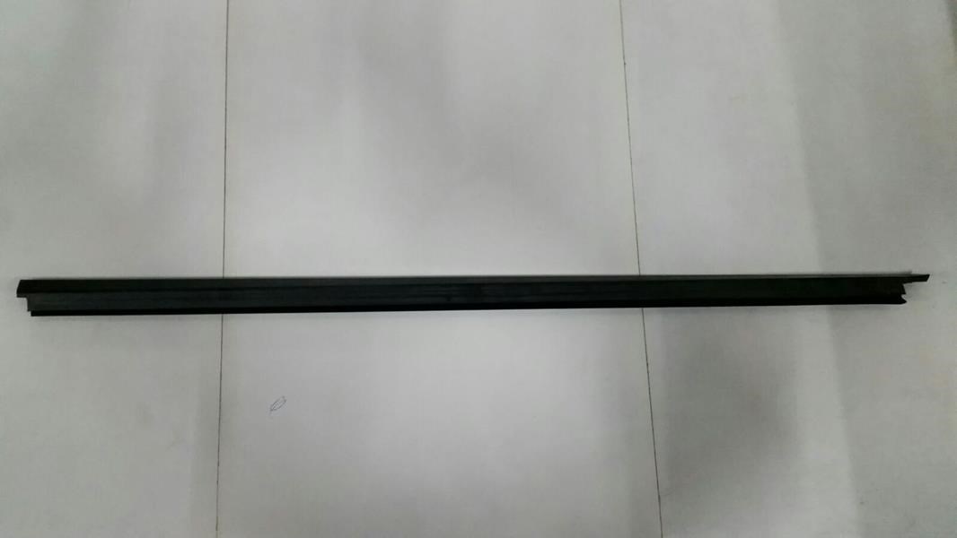 Renault R9 Ön Dış Sıyırıcı Fitil Sağ STANDARD-PROFIL
