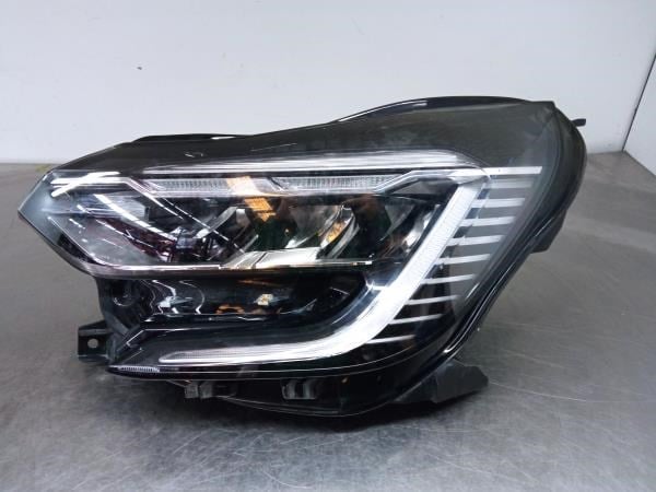 Renault Captur 2 Sol Komple LED Far MY