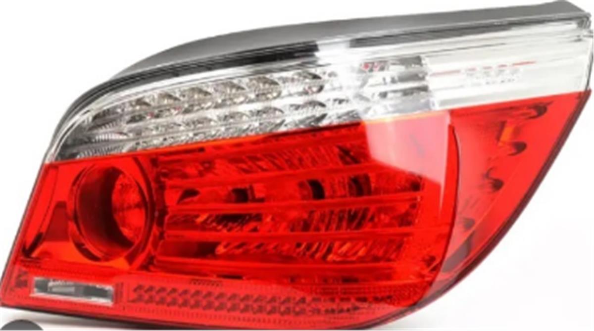 Stop Lambası Sağ E60  Lcı Bm 08-10