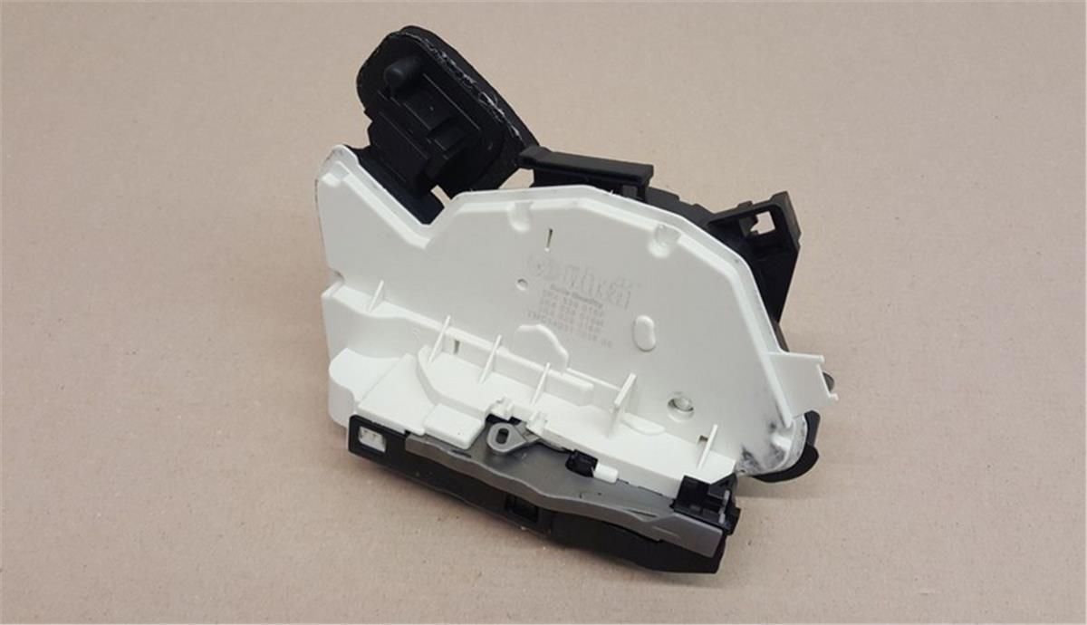 Volkswagen Polo Kapı Kılıdı Arka Sag