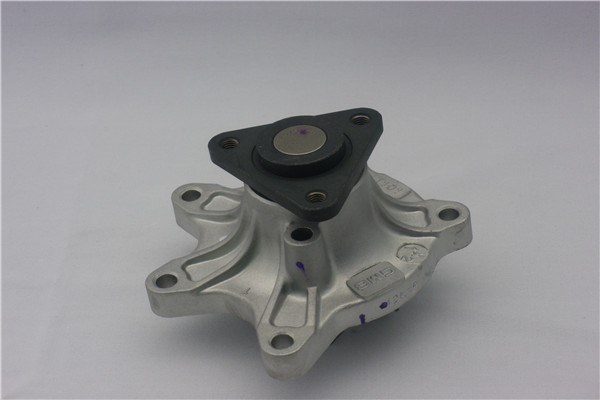 Toyota Yaris Devirdaim Su Pompası Japon Üretimi GMB