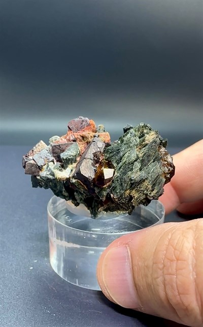 HESSONİT GARNET 46 GR.