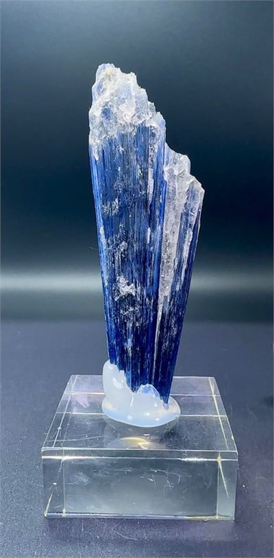 ÜST KALİTE KYANİT 89 GR.