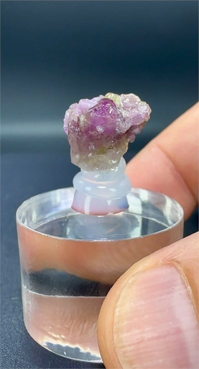 VESUVİANİT 2,3 GR.