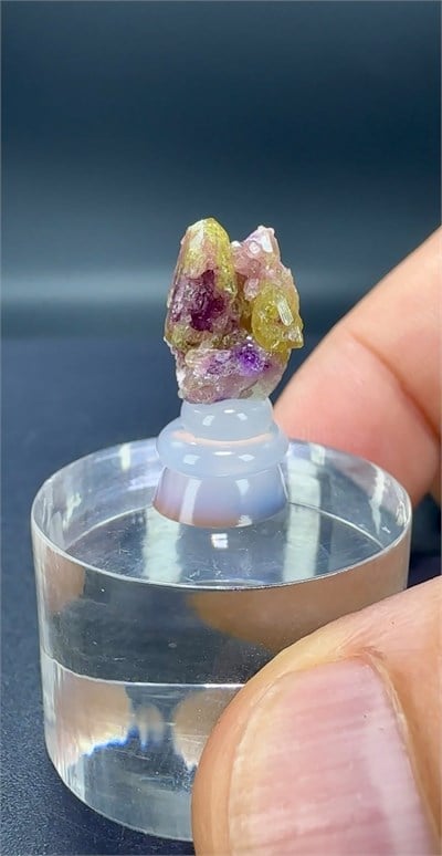 VESUVİANİT 2,3 GR.