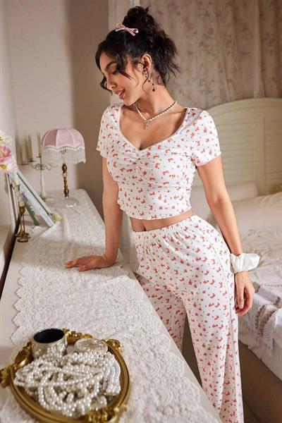 Bella Notte Ekru V Yaka Kısa Kollu Crop Pijama Takımı 7379