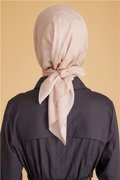 BELLİ LOGO DESEN MONOGRAM PUDRA EŞARP 1