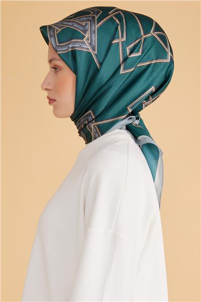 BELLİ ZİNCİR DESEN KRİSTAL EŞARP2006