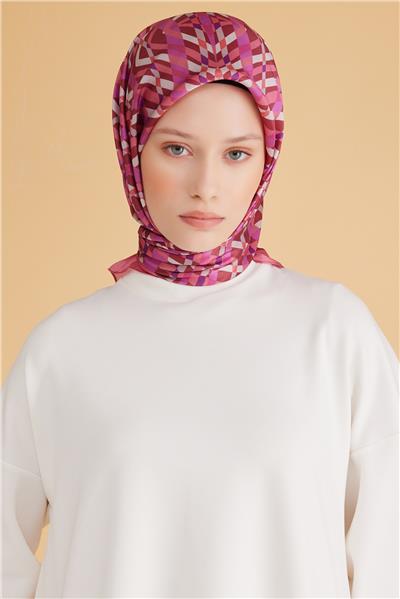 BELLİ GEOMETRİK DESEN KRİSTAL EŞARP 2008