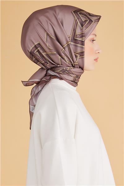 BELLİ ZİNCİR DESEN KRİSTAL EŞARP2006