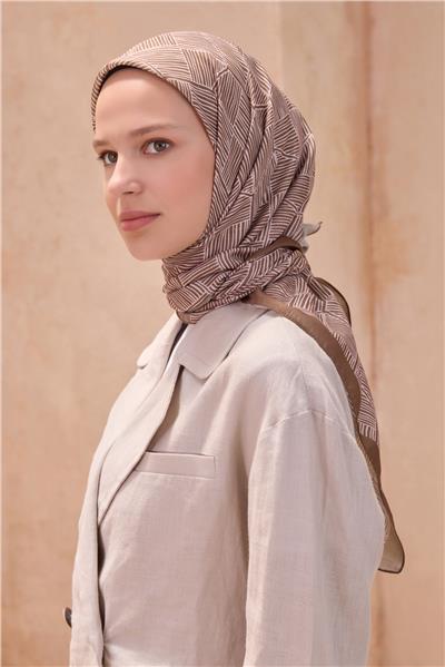 BELLİ GEOMETRİK DESEN PREMIUM SOFT SÜTLÜ KAHVE EŞARP 10