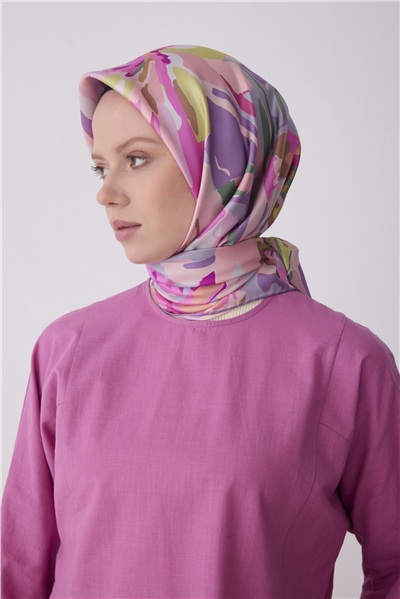 Fuşya Çok Renkli Çiçek Desen %100 Twill İpek Eşarp 4315-35