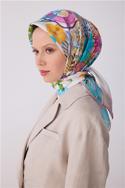 Bebe Mavisi Çok Renkli Obje Desen %100 Twill İpek Eşarp 4324-31