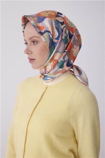 Oranj Çiçek Desen %100 Twill İpek Eşarp 4312-34