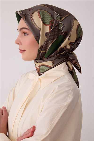 Yeşil Geometrik Desen %100 Twill İpek Eşarp 4400-06