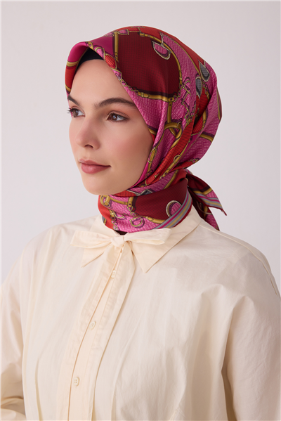 Pembe Geometrik Desen %100 Twill İpek Eşarp 4400-07