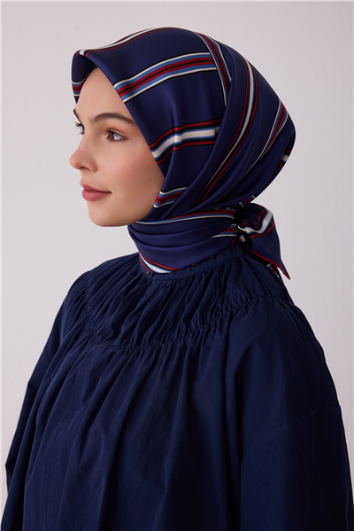 Lacivert Geometrik Desen %100 Twill İpek Eşarp 4405-53