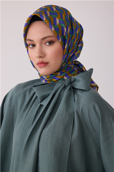 Yeşil Geometrik Desen %100 Twill İpek Eşarp 4407-80