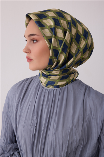 Yeşil Geometrik Desen %100 Twill İpek Eşarp 4408-85