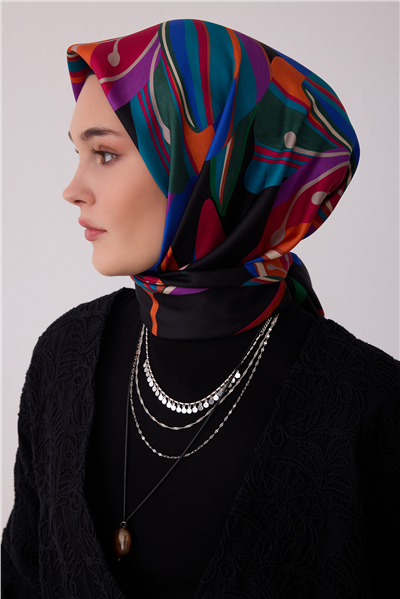 Siyah Çiçek Deseni %100 Twill İpek Eşarp 4410-57