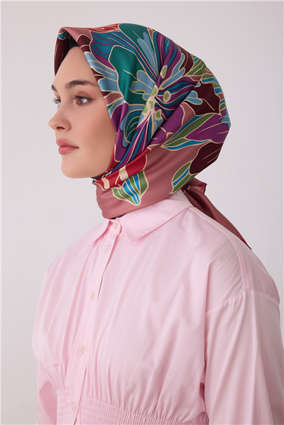 Pembe Çiçek Deseni %100 Twill İpek Eşarp 4413-82